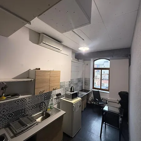 Membel Hostal *